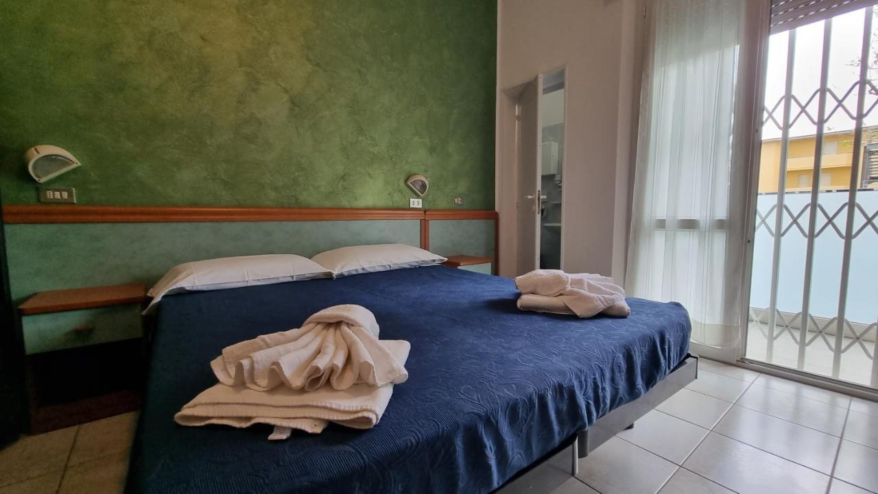 Hotel Costanza Cesenatico Eksteriør bilde